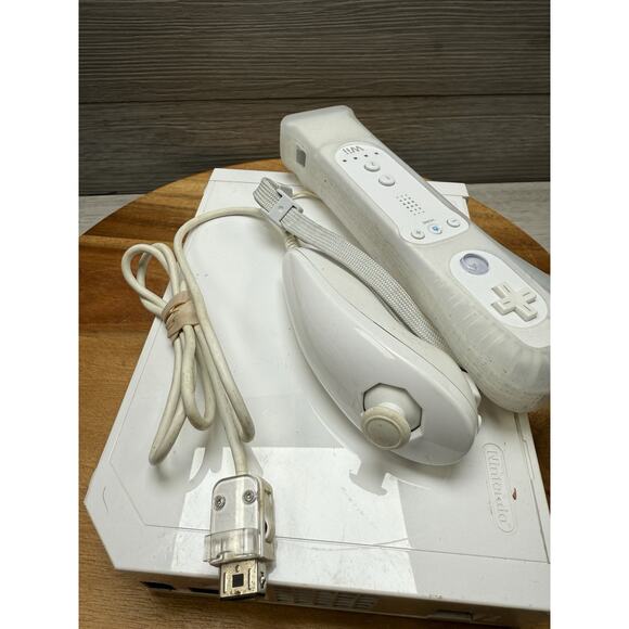 Nintendo Wii Console Wii Bundle (TESTED) Read Description - Picture 3 of 5